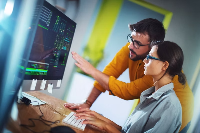 Saiba as vantagens de ter um software personalizado